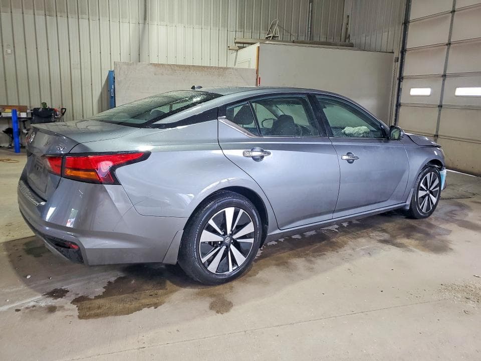 2019 NISSAN ALTIMA SV 3