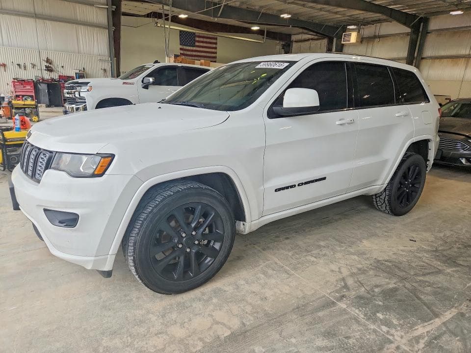 2019 JEEP GRAND CHEROKEE LAREDO - 1