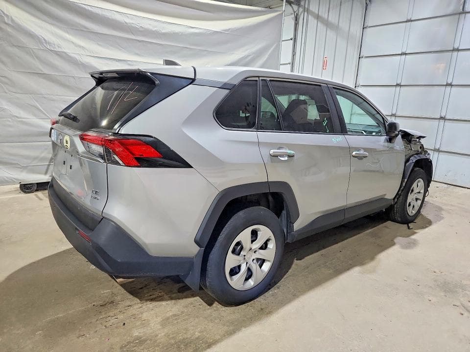 2024 TOYOTA RAV4 LE 3