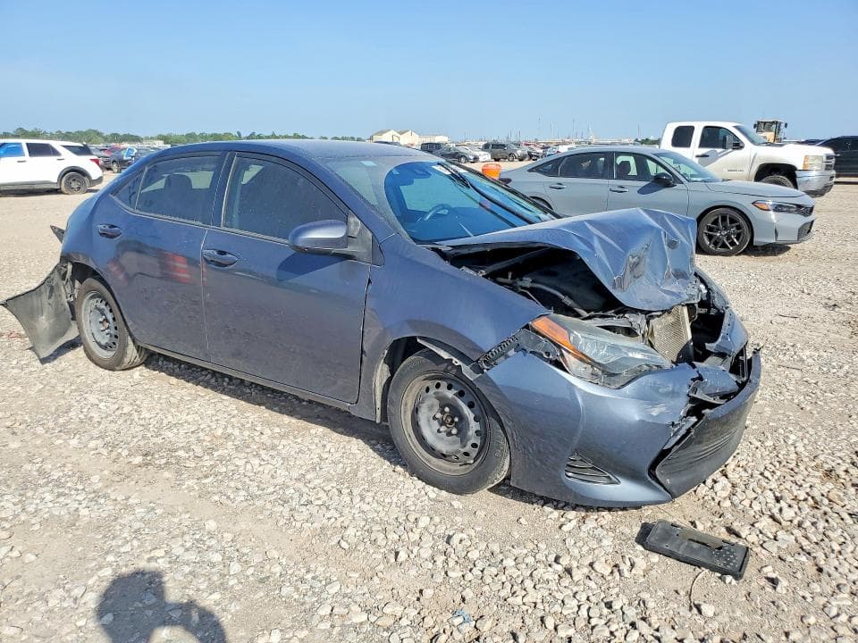 2019 TOYOTA COROLLA LE 4