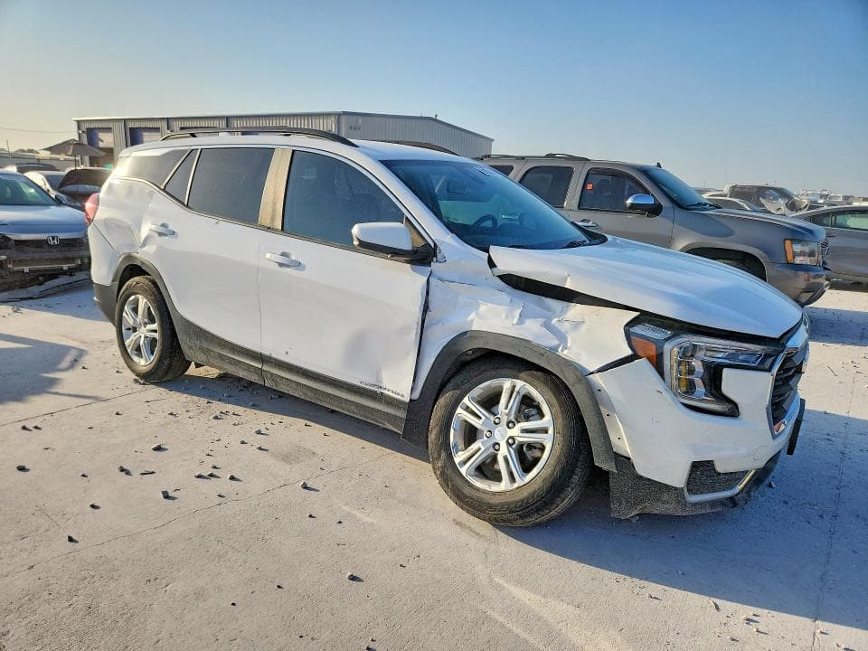 2022 GMC TERRAIN SLE 4