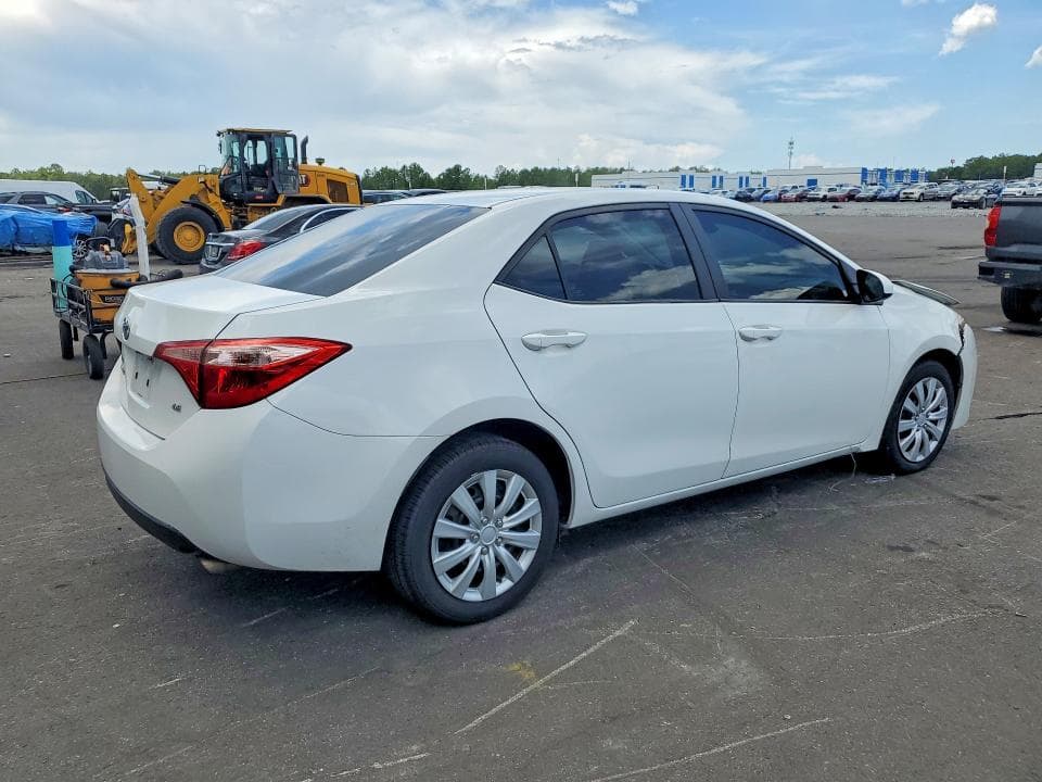 2019 TOYOTA COROLLA LE 3