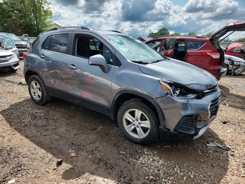 2019 CHEVROLET TRAX 1LT 4