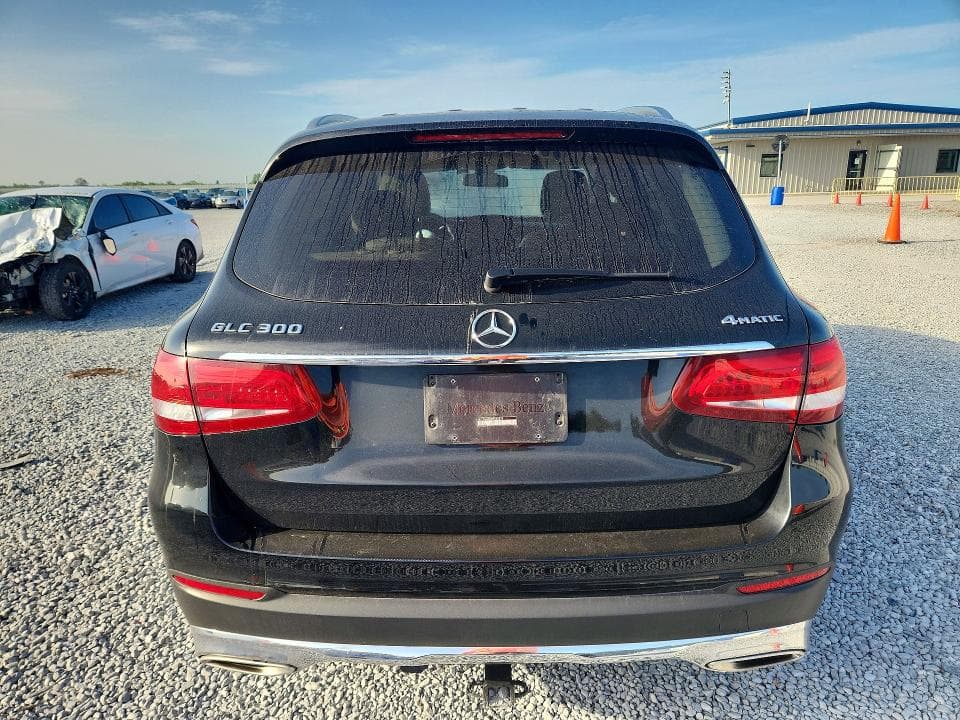 2019 MERCEDES-BENZ GLC 300 4MATIC 6