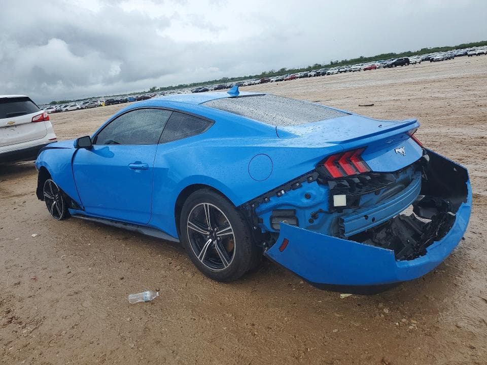 2024 FORD MUSTANG 2
