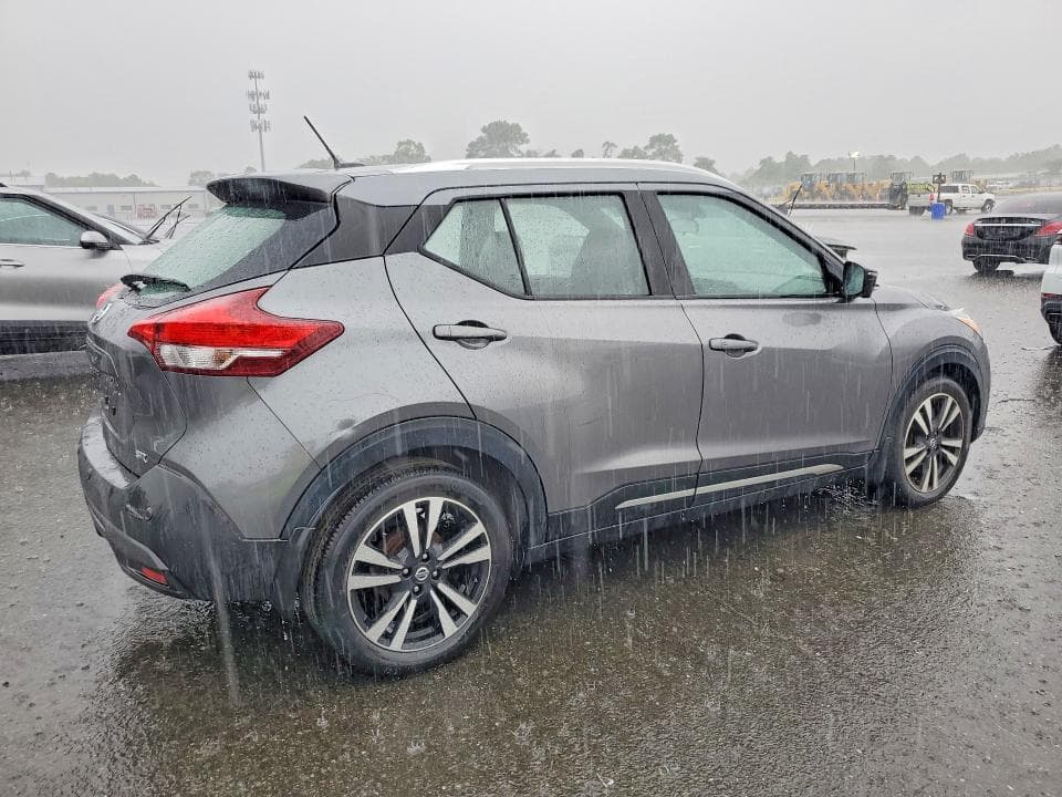 2020 NISSAN KICKS SR 3