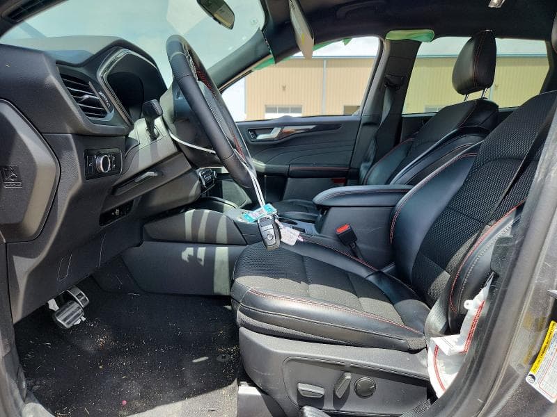 2024 FORD ESCAPE ST LINE 7