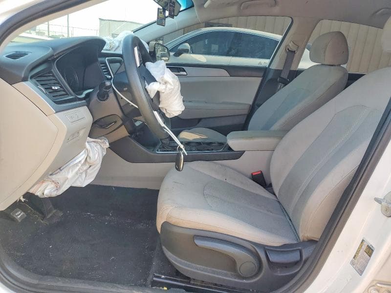 2018 HYUNDAI SONATA SE 7