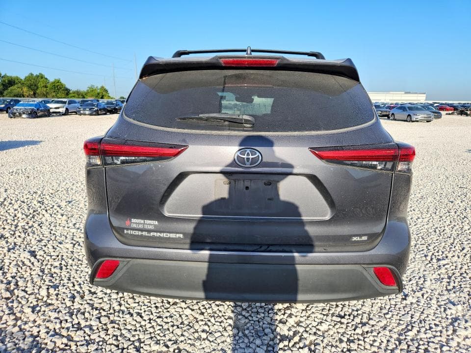 2021 TOYOTA HIGHLANDER XLE 6