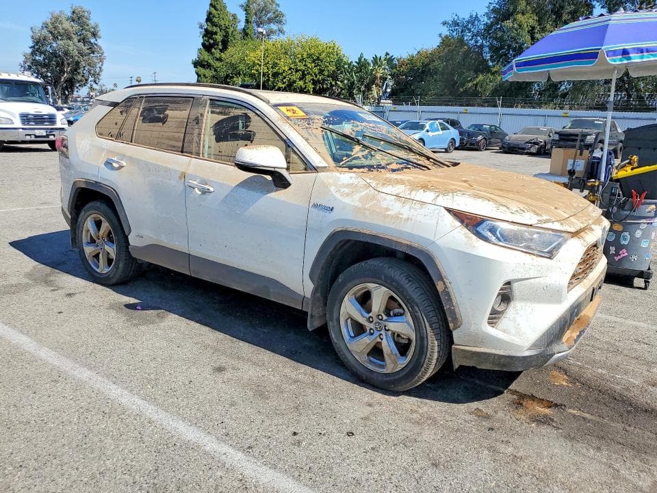 2020 TOYOTA RAV4 LIMITED 4