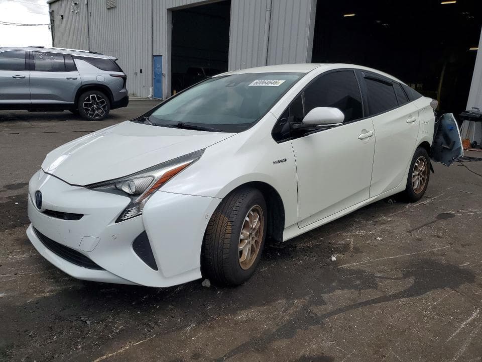 2018 TOYOTA PRIUS FOUR - 1