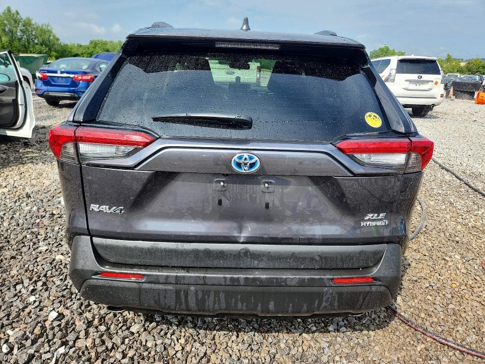 2024 TOYOTA RAV4 HYBRID XLE 6
