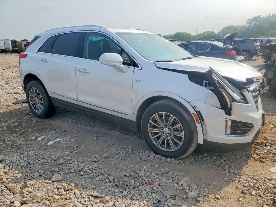2017 CADILLAC XT5 LUXURY 4