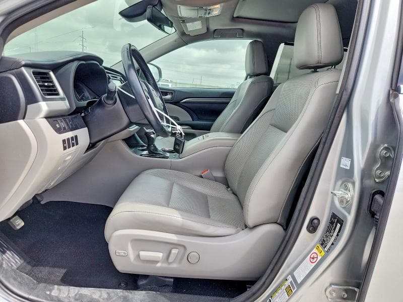 2017 TOYOTA HIGHLANDER LIMITED 7