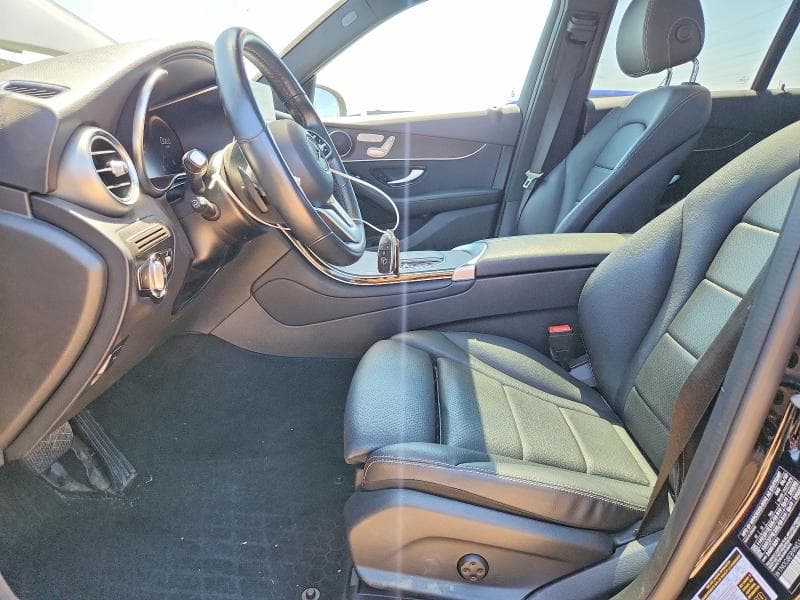 2022 MERCEDES-BENZ GLC 300 4MATIC 7