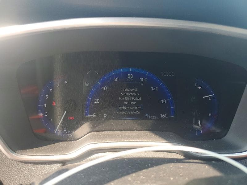 2022 TOYOTA COROLLA CROSS XLE 9