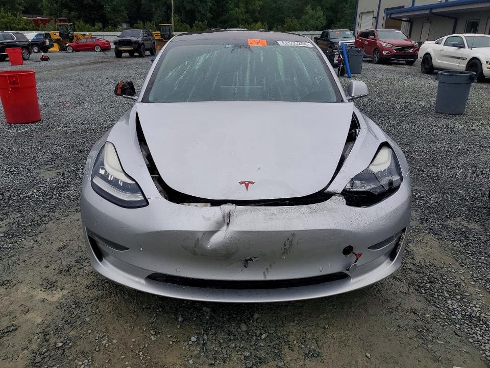 2018 TESLA MODEL 3 5
