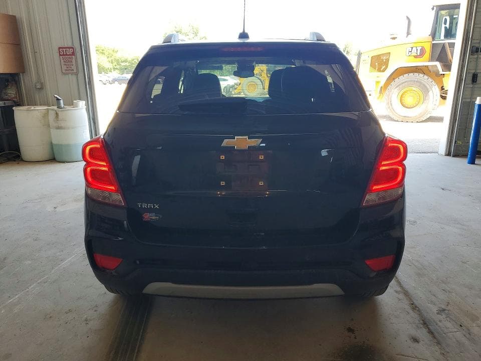 2021 CHEVROLET TRAX 1LT 6
