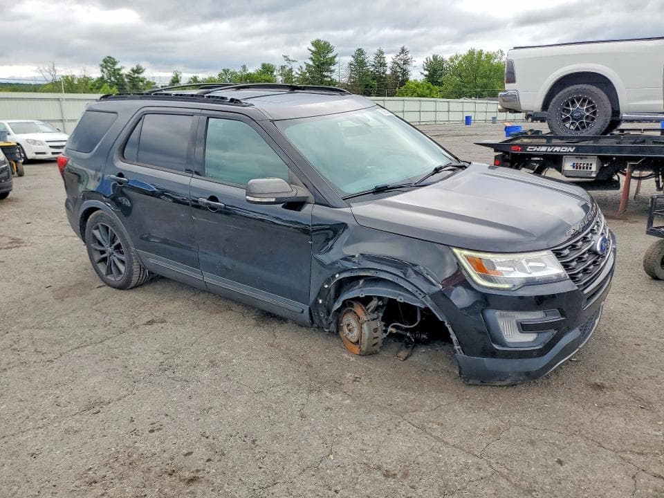 2017 FORD EXPLORER XLT 4