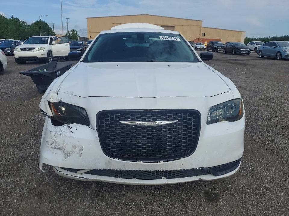2018 CHRYSLER 300 TOURING 5