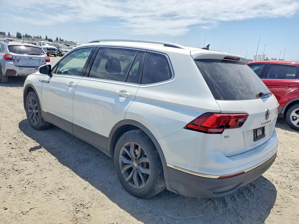 2023 VOLKSWAGEN TIGUAN SE 2