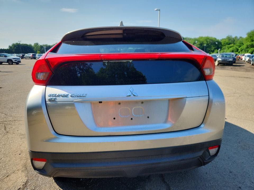 2020 MITSUBISHI ECLIPSE CROSS ES 6