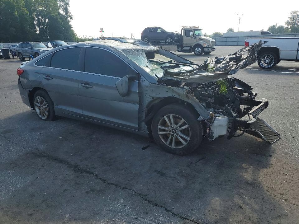 2017 HYUNDAI SONATA SE 4