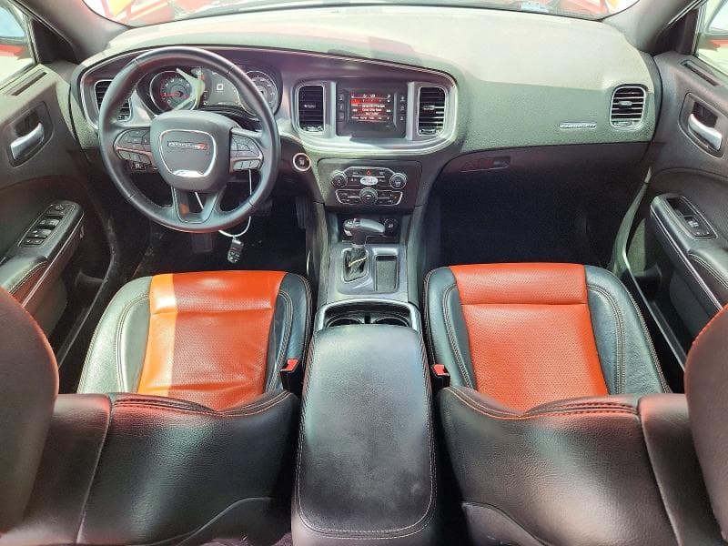 2017 DODGE CHARGER SE 8