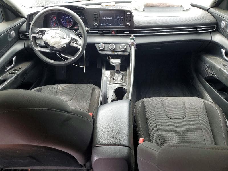 2021 HYUNDAI ELANTRA SE 8