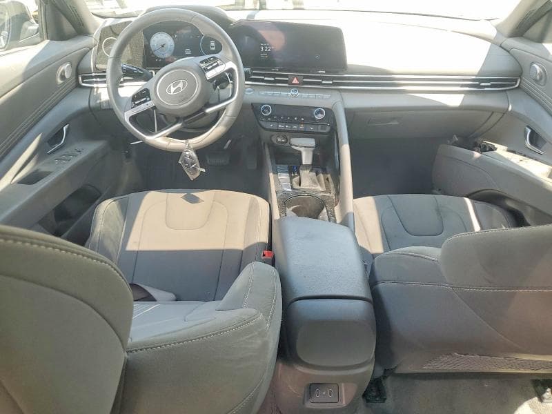 2025 HYUNDAI ELANTRA SEL 8