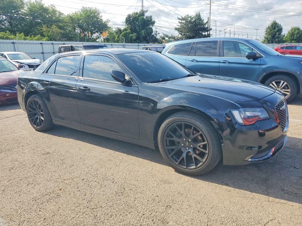 2019 CHRYSLER 300 TOURING 4