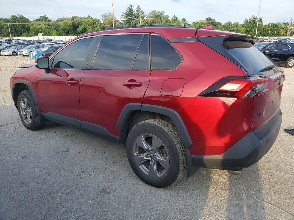 2024 TOYOTA RAV4 XLE 2