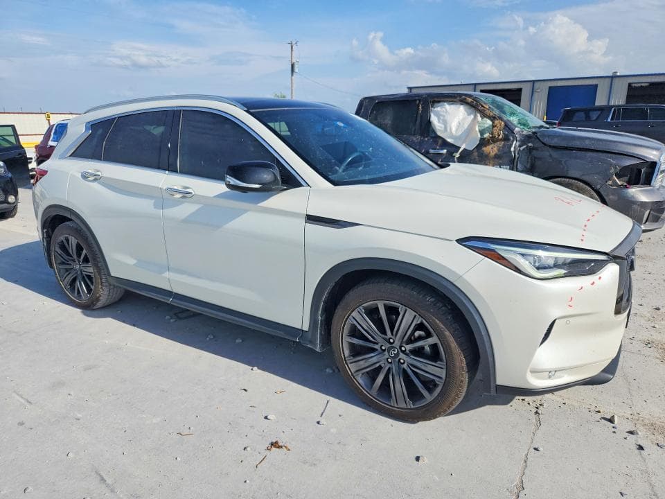2020 INFINITI QX50 ESSENTIAL 4