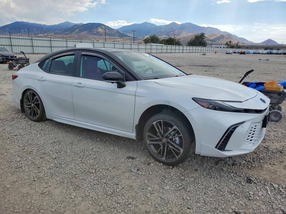2026 TOYOTA CAMRY XSE 4