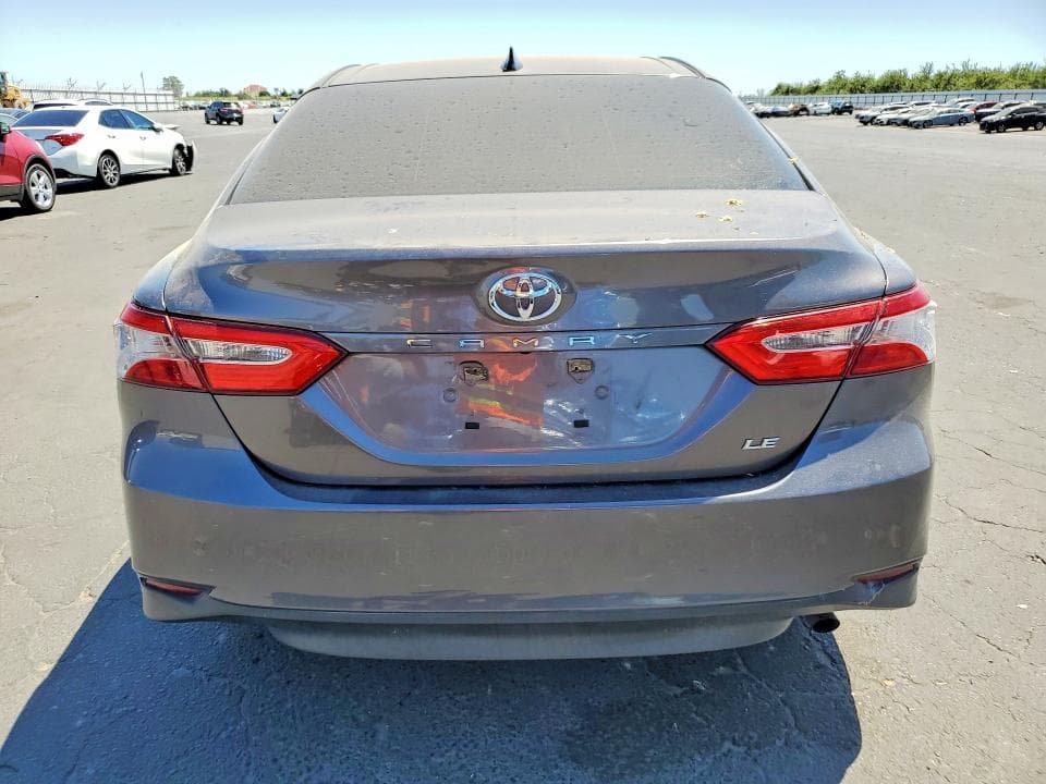 2019 TOYOTA CAMRY LE 6