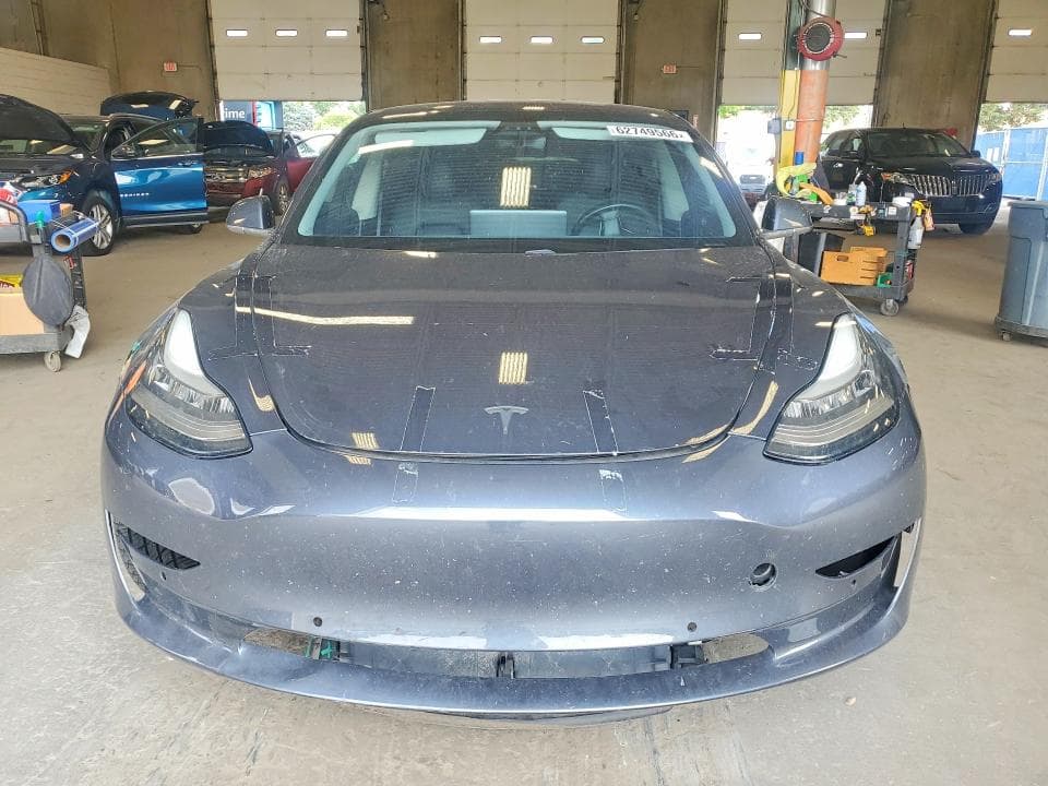 2018 TESLA MODEL 3 5
