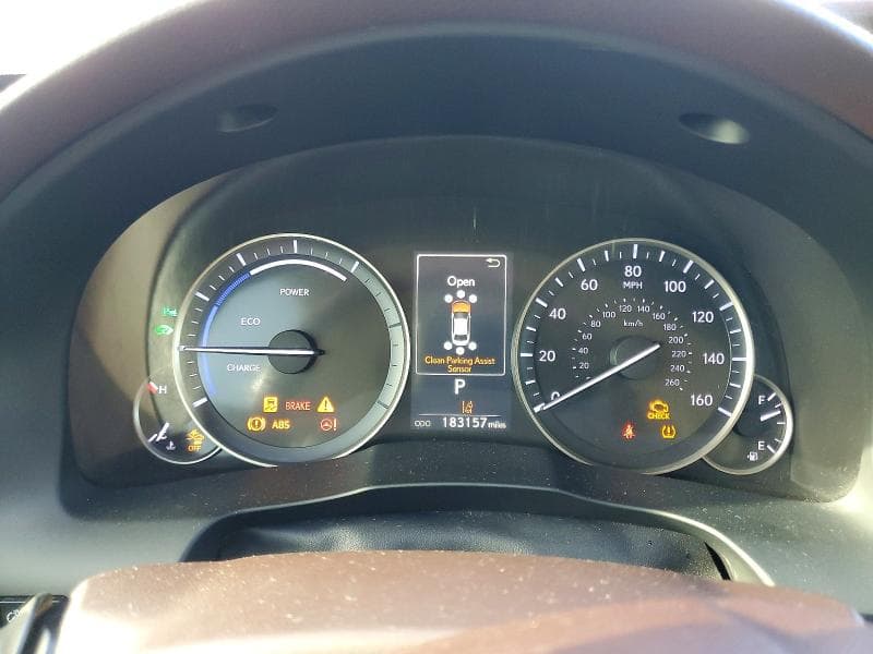 2017 LEXUS ES 300H 9