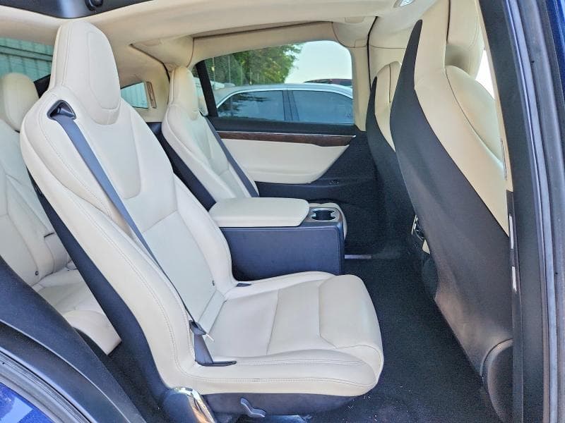 2017 TESLA MODEL X 11