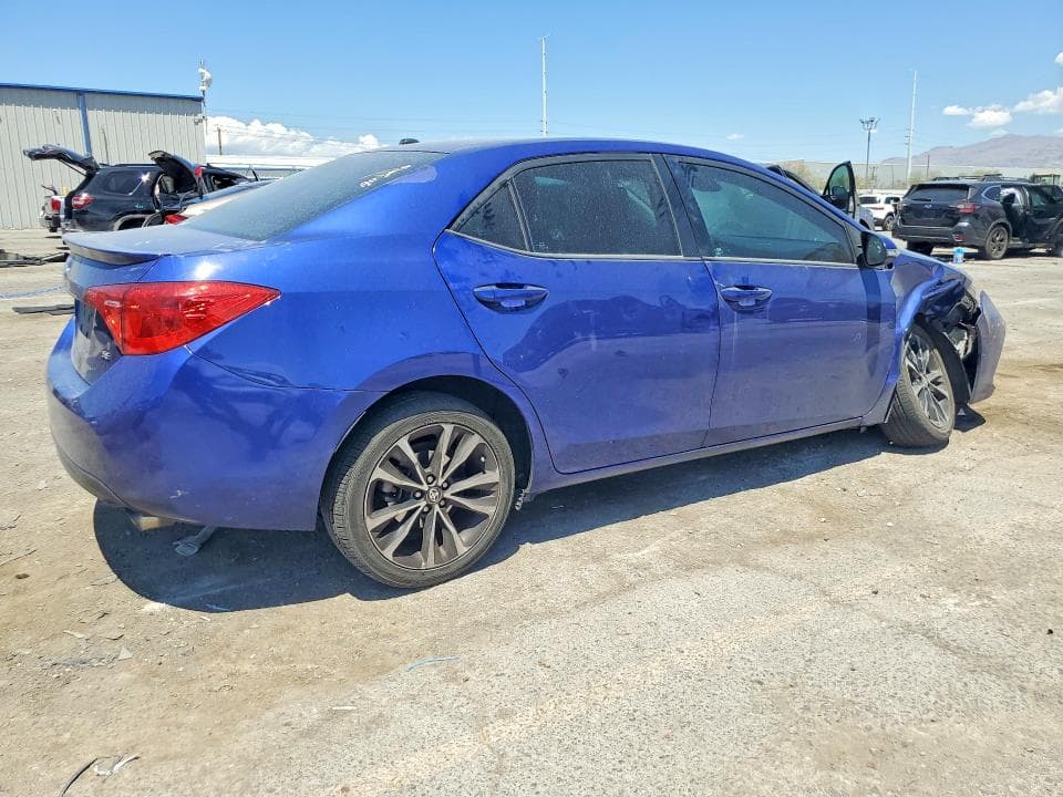 2017 TOYOTA COROLLA SE 3