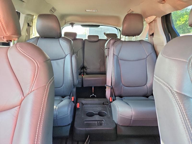 2022 TOYOTA SIENNA LE 10