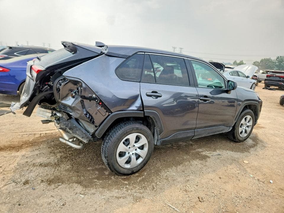 2023 TOYOTA RAV4 LE 3