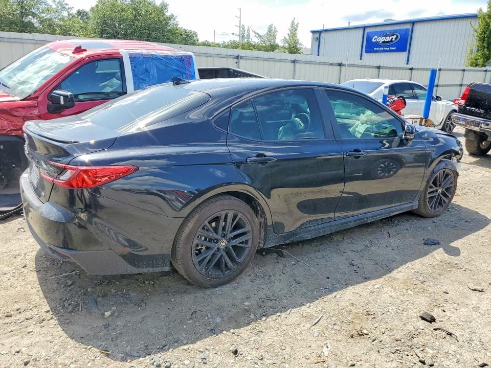 2026 TOYOTA CAMRY SE 3
