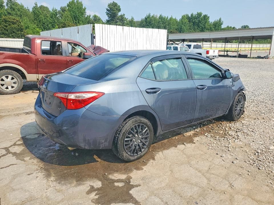 2017 TOYOTA COROLLA LE 3
