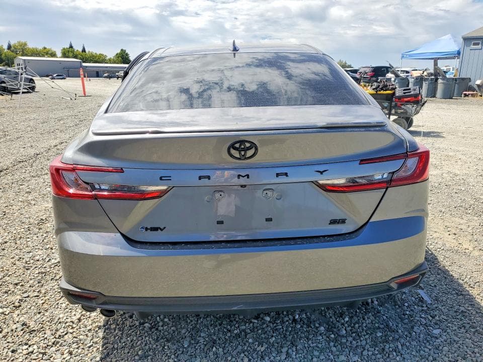 2026 TOYOTA CAMRY SE 6