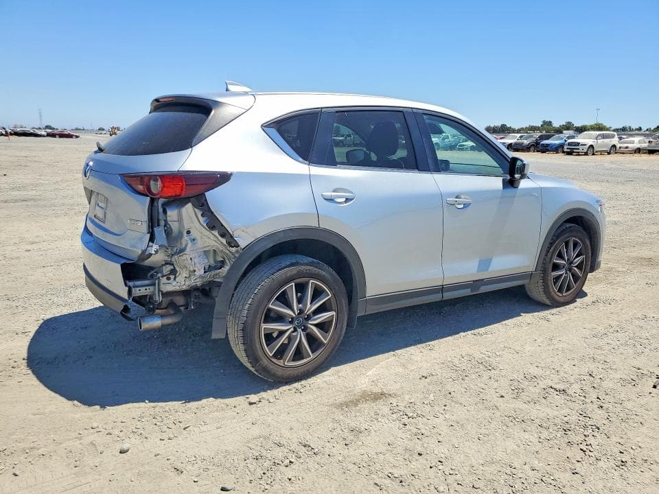 2018 MAZDA CX-5 TOURING 3