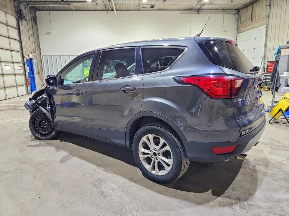 2019 FORD ESCAPE SE 2