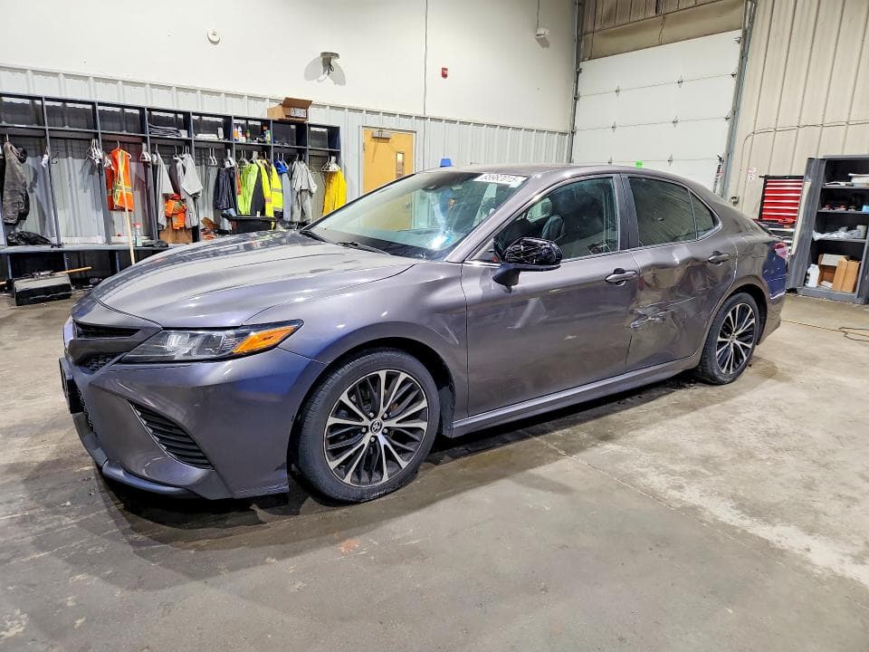 2020 TOYOTA CAMRY SE - 1