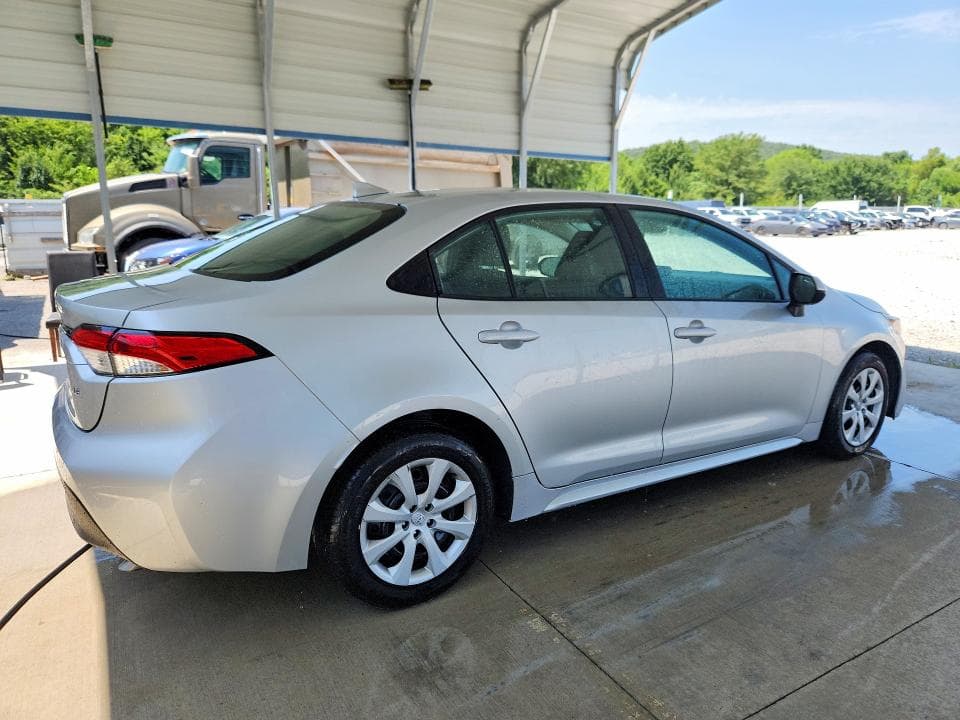 2024 TOYOTA COROLLA LE 3