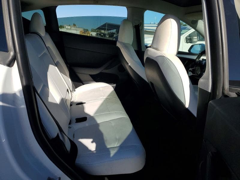 2023 TESLA MODEL Y 10
