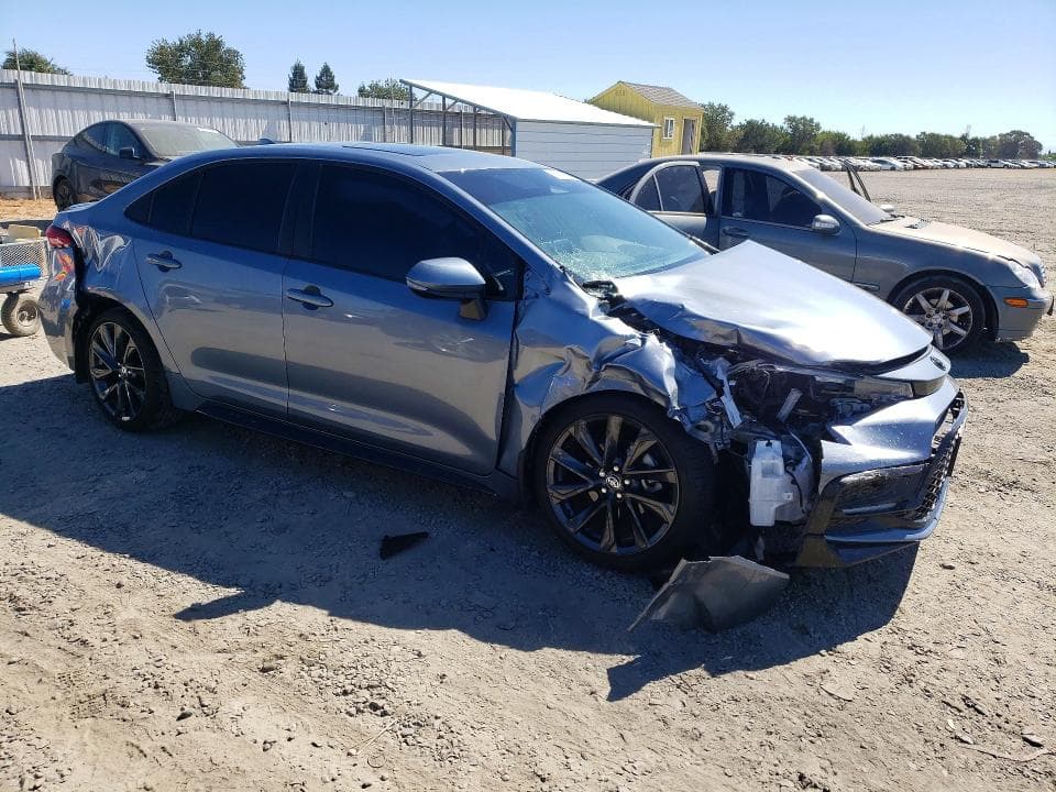 2024 TOYOTA COROLLA XSE 4